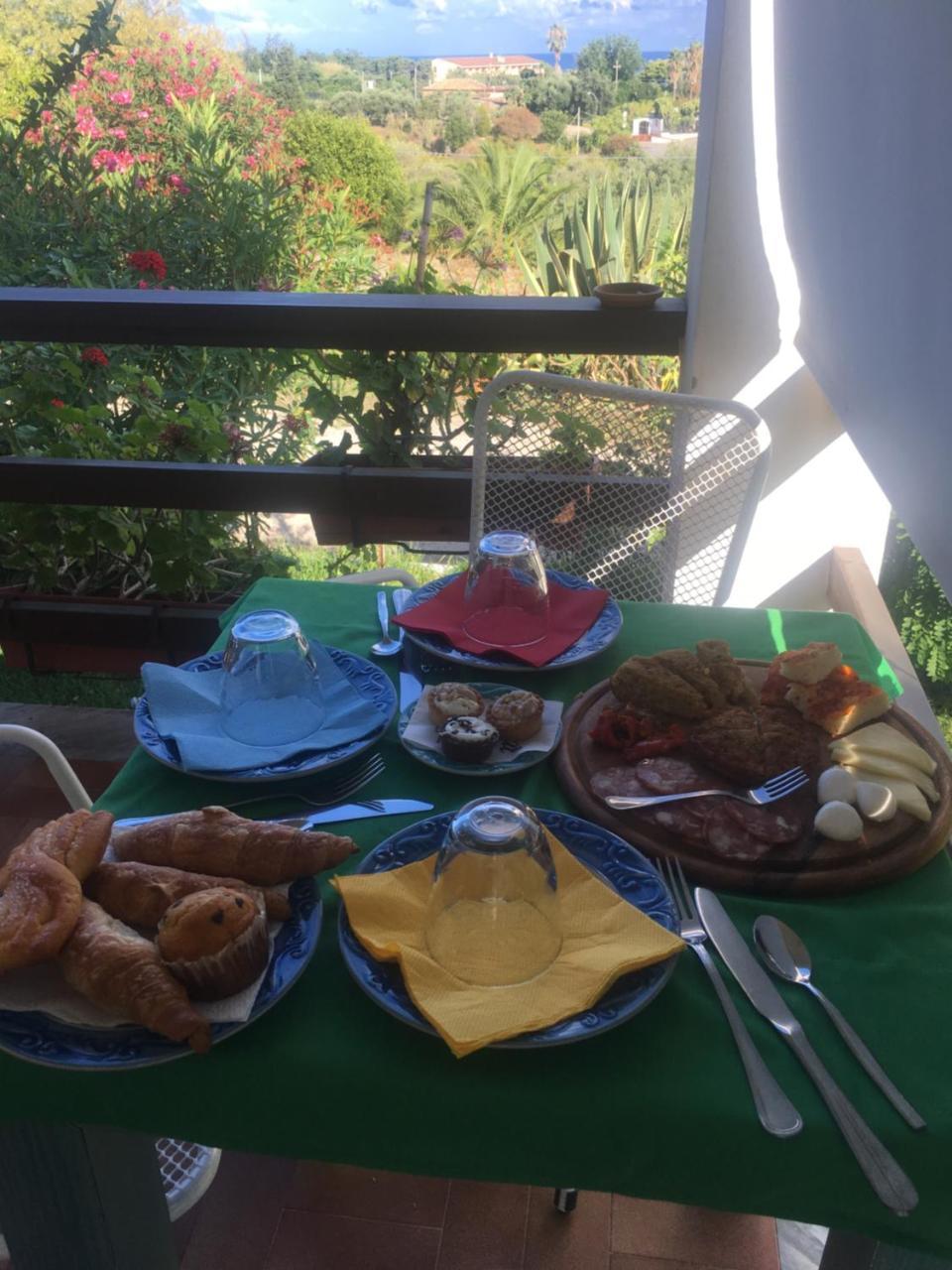 B&B A Casa Di Picci Santa Domenica  Eksteriør billede